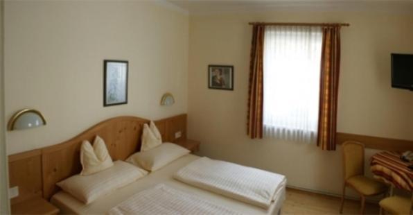 Hotel Gretl Krumpendorf Esterno foto